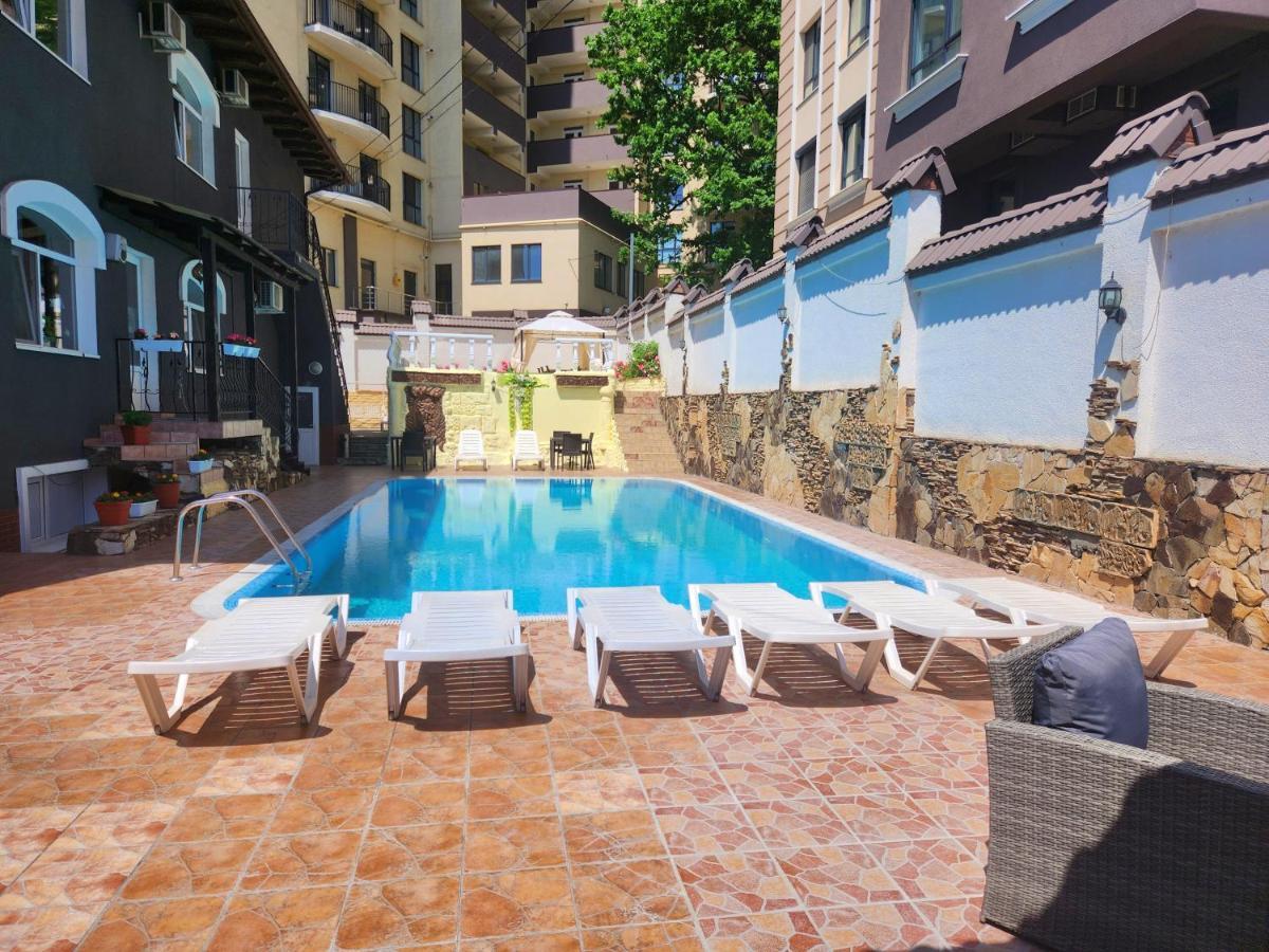 Shadow Boutique Hotel & Spa Chisinau Exterior photo